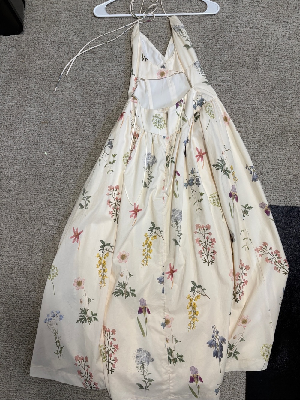 Cream Floral Spaghetti-Strap Dress - Picture 2 of 3